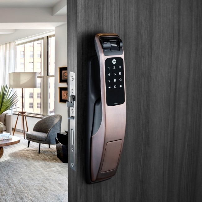Khóa cửa thông minh Yale YMG40+
