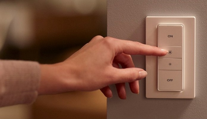 Phím điều chỉnh độ sáng Philips Hue Dimmer Switch